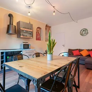  Appartement Dimora Orfeo Italie